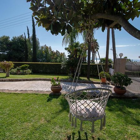 Le Jardin Apartment Каламата Екстериор снимка